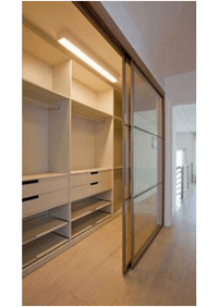 Линейная гардеробная комната с дверями купе Нижнекамск
